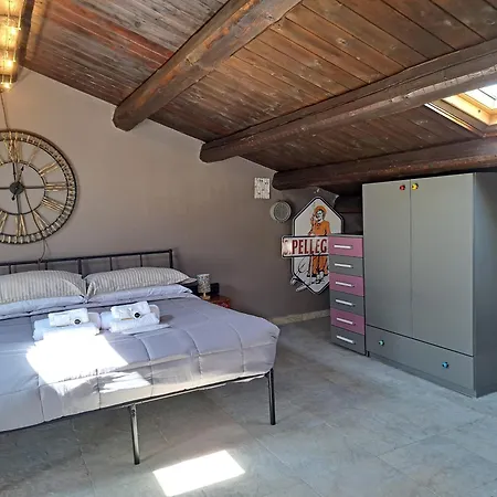 Bed & Breakfast B&b22 Gammarana - Stazione 3*