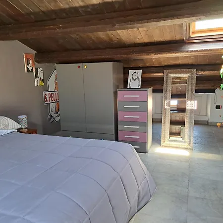 B&b22 Gammarana - Stazione Bed & Breakfast 3*